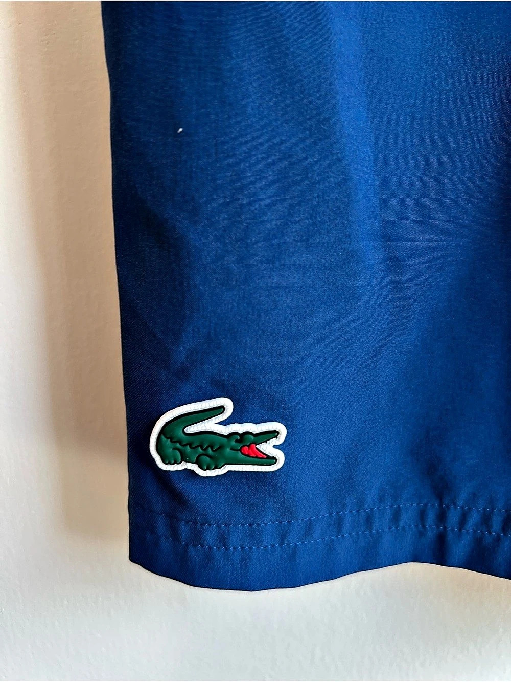 Men’s Lacoste x Novak Djokovic Ultra Dry Tennis Shorts - Picture 3 of 3